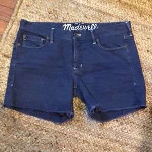 Madewell mid rise jean shorts, size 30